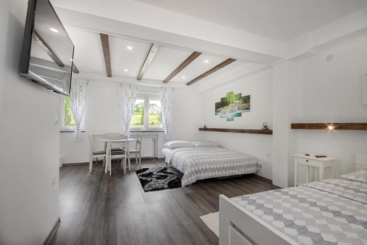 Studio Apartments Kaya Čatrnja Dış mekan fotoğraf