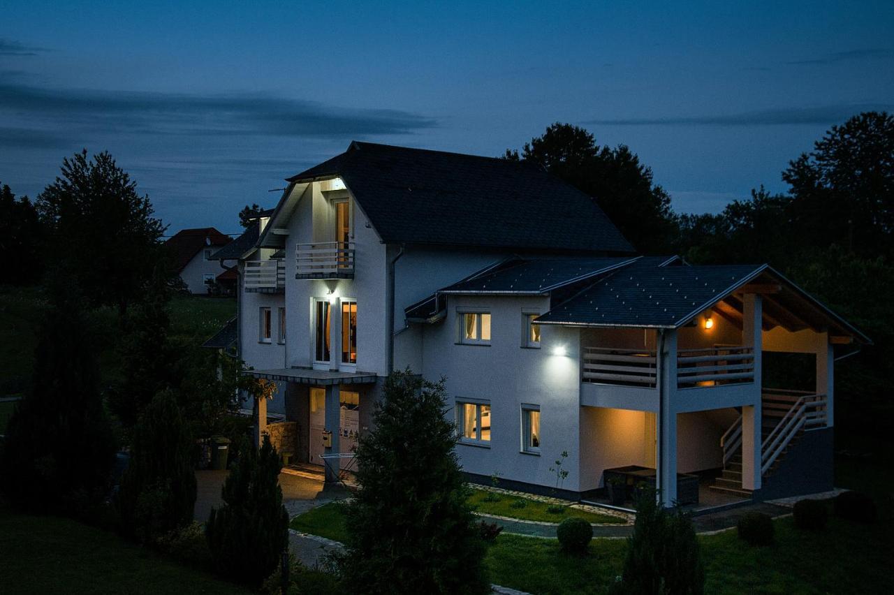 Studio Apartments Kaya Čatrnja Dış mekan fotoğraf